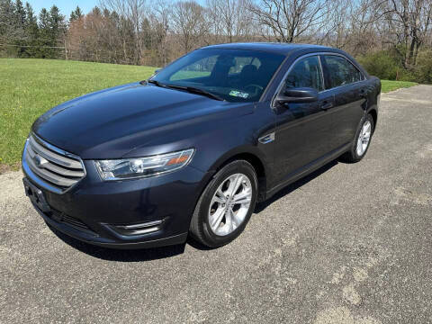 2017 Ford Taurus SEL AWD photo