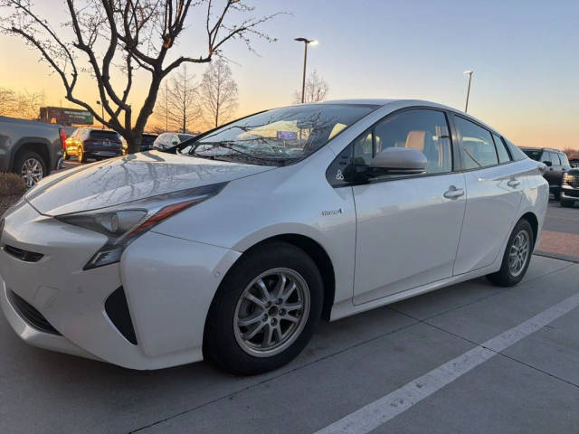 2017 Toyota Prius Four FWD photo