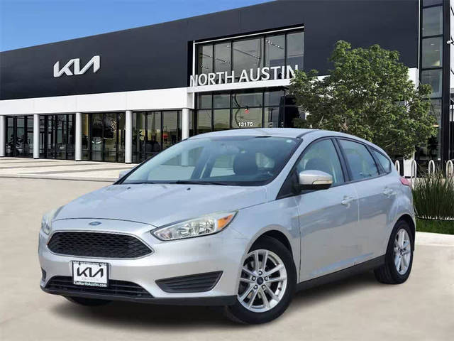 2015 Ford Focus SE FWD photo