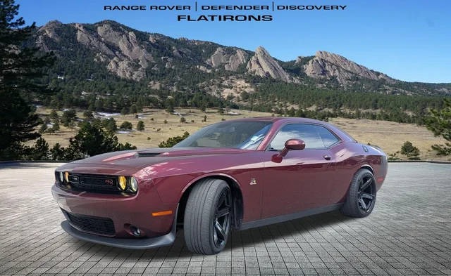 2017 Dodge Challenger R/T Scat Pack RWD photo
