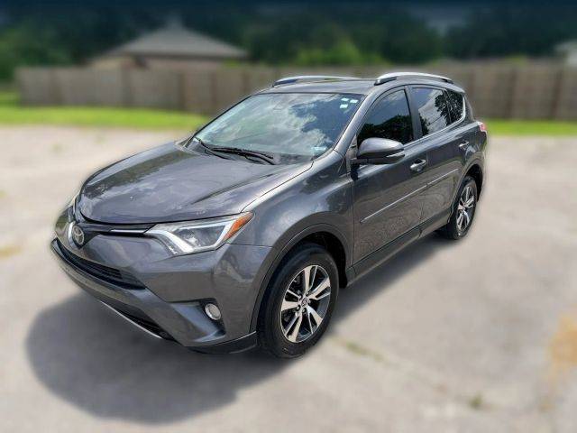 2017 Toyota RAV4 XLE FWD photo