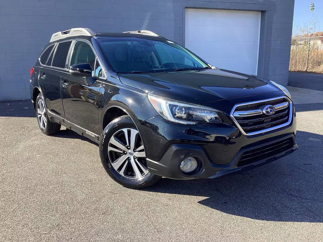 2018 Subaru Outback Limited AWD photo