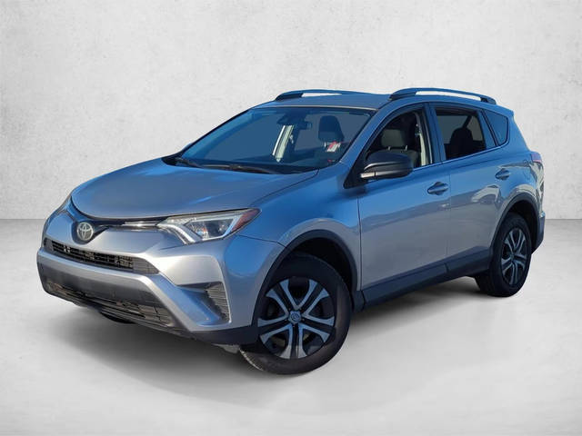 2017 Toyota RAV4 LE FWD photo