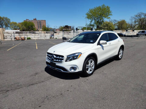 2018 Mercedes-Benz GLA-Class GLA 250 AWD photo