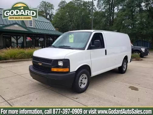 2017 Chevrolet Express Cargo  RWD photo