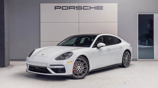 2018 Porsche Panamera Turbo AWD photo