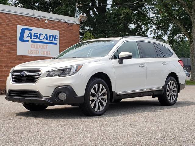 2018 Subaru Outback Touring AWD photo