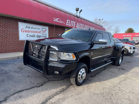 2017 Ram 3500 Laramie 4WD photo