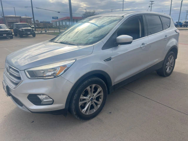 2017 Ford Escape SE FWD photo