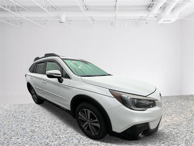 2018 Subaru Outback Limited AWD photo