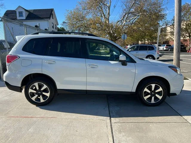2018 Subaru Forester Premium AWD photo