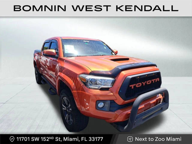 2017 Toyota Tacoma TRD Sport 4WD photo