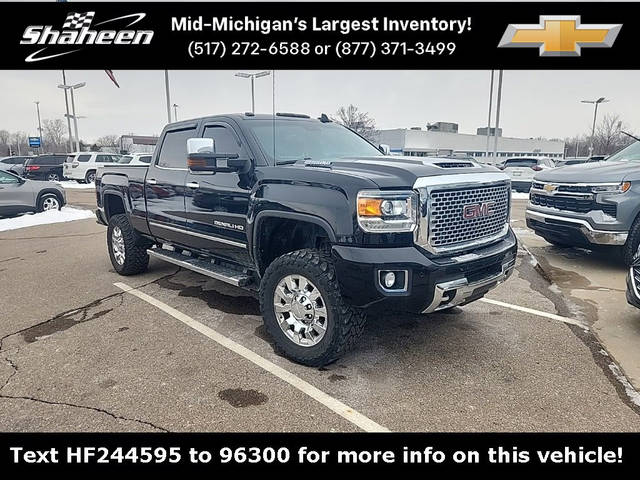 2017 GMC Sierra 2500HD Denali 4WD photo