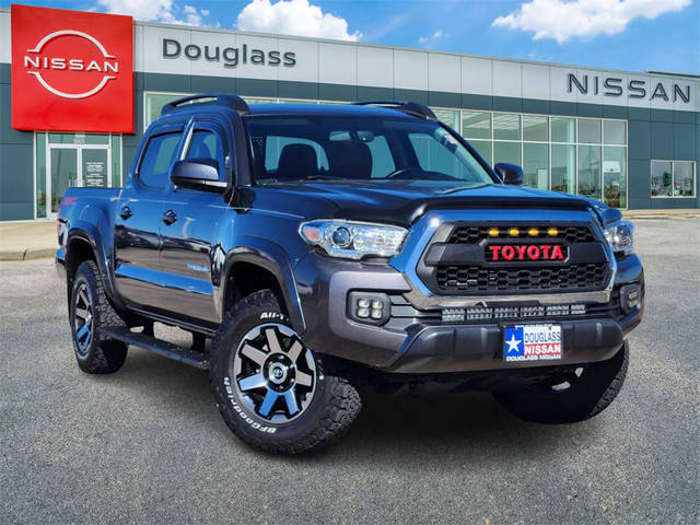 2017 Toyota Tacoma SR5 4WD photo