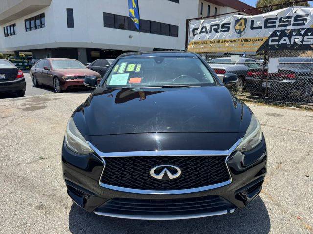2018 Infiniti QX30 Luxury FWD photo