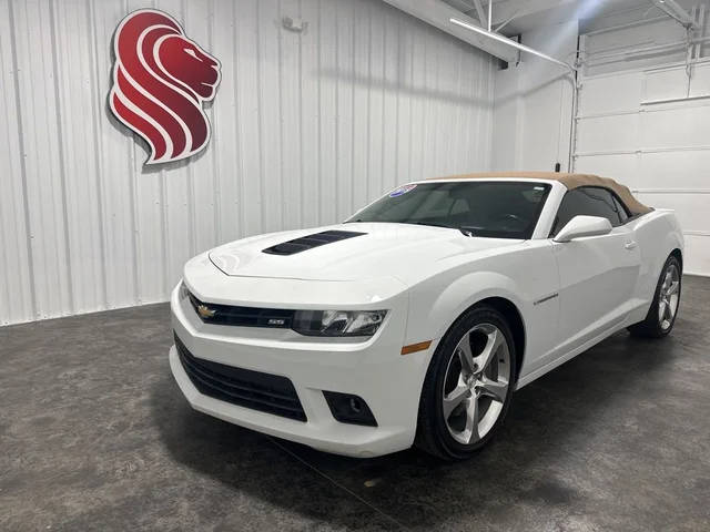 2015 Chevrolet Camaro SS RWD photo