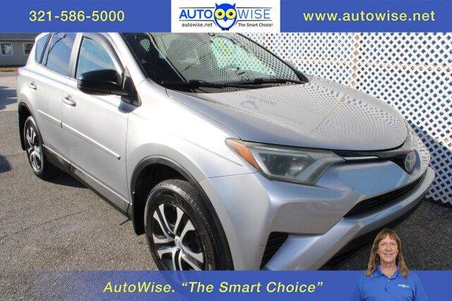 2017 Toyota RAV4 LE FWD photo