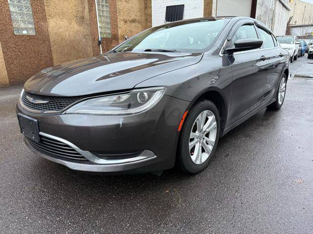 2015 Chrysler 200 Limited FWD photo