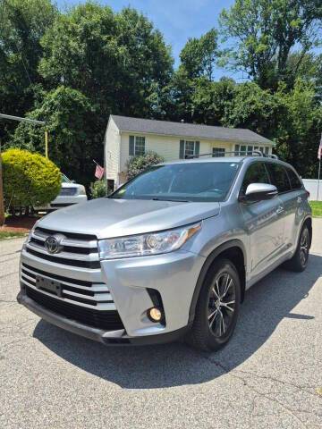 2017 Toyota Highlander LE Plus AWD photo