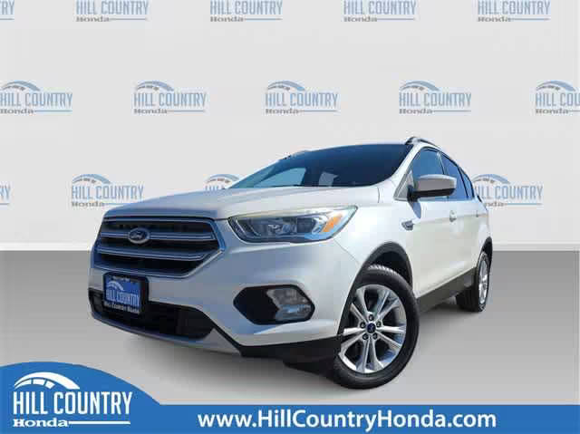 2017 Ford Escape SE FWD photo