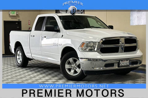 2017 Ram 1500 SLT 4WD photo