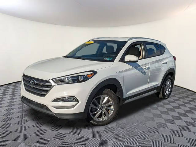 2017 Hyundai Tucson SE Plus AWD photo