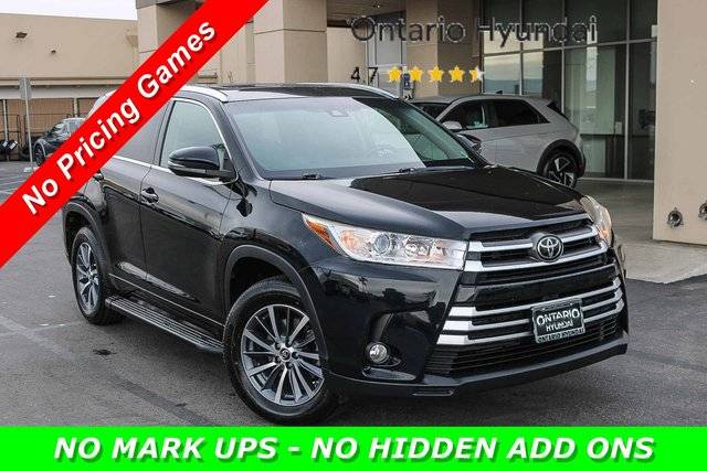 2017 Toyota Highlander XLE FWD photo