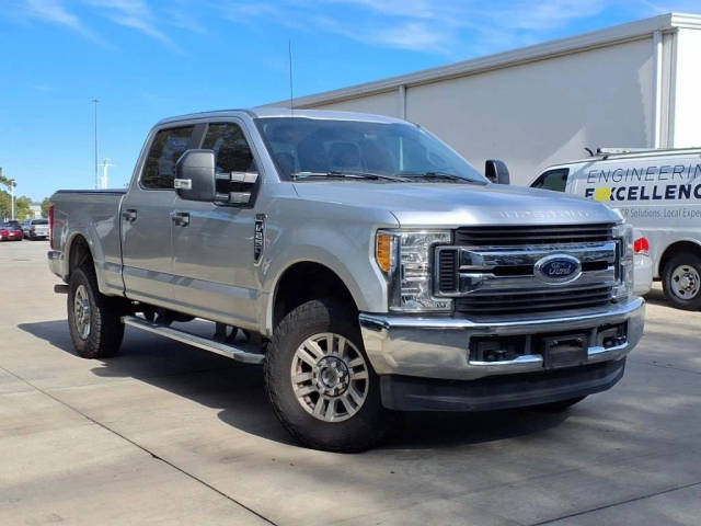 2017 Ford F-250 Super Duty XL 4WD photo