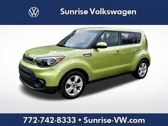 2017 Kia Soul Base FWD photo