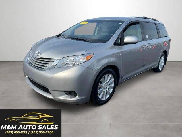 2017 Toyota Sienna LE AWD photo