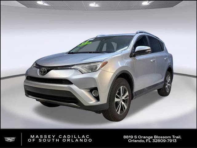 2017 Toyota RAV4 XLE FWD photo