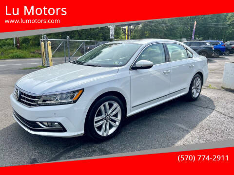 2017 Volkswagen Passat 1.8T SEL Premium FWD photo