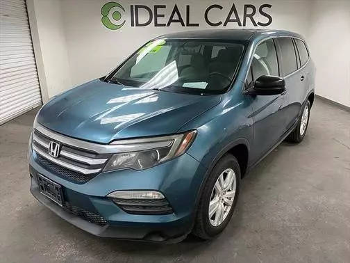 2017 Honda Pilot LX FWD photo