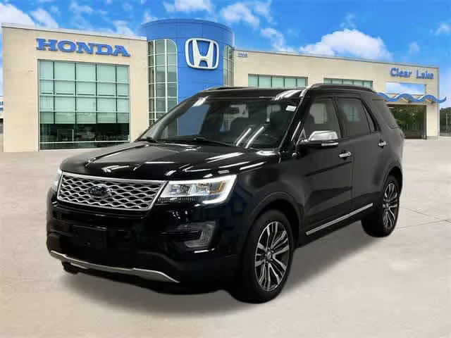 2017 Ford Explorer Platinum 4WD photo