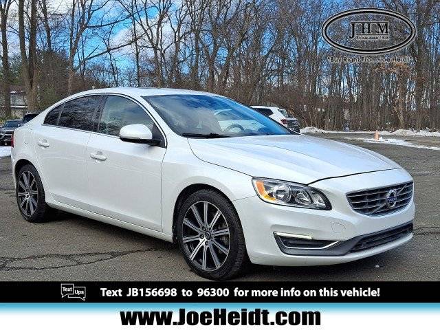 2018 Volvo S60 Inscription AWD photo