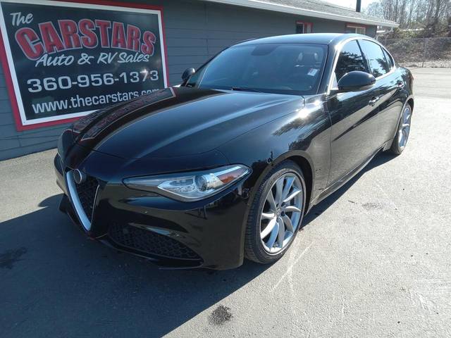 2017 Alfa Romeo Giulia RWD photo