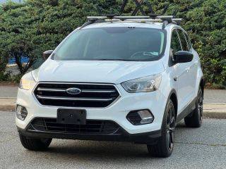 2017 Ford Escape SE 4WD photo