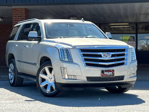 2017 Cadillac Escalade Luxury RWD photo