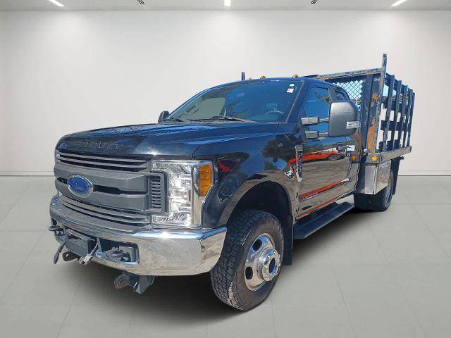2017 Ford F-350 Super Duty XL 4WD photo