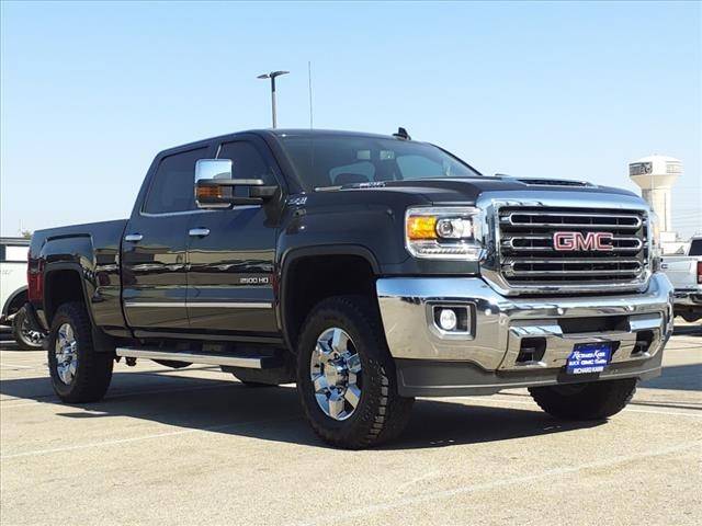 2017 GMC Sierra 2500HD SLT 4WD photo