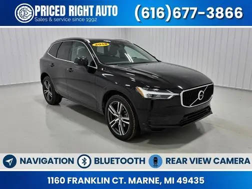 2018 Volvo XC60 Momentum AWD photo