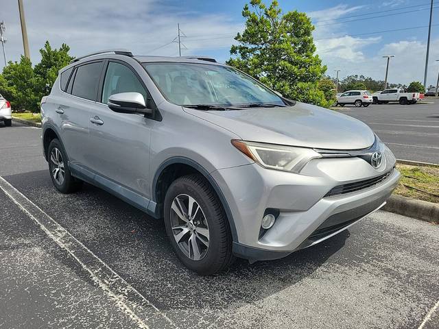 2016 Toyota RAV4 XLE FWD photo