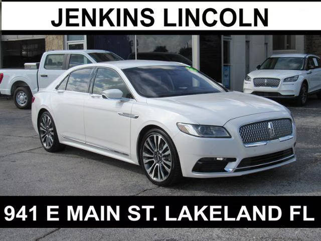 2017 Lincoln Continental Reserve FWD photo