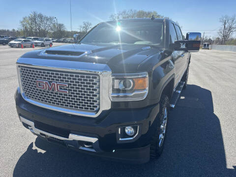 2017 GMC Sierra 2500HD Denali 4WD photo