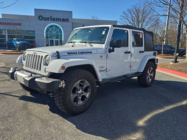 2017 Jeep Wrangler Unlimited Sahara 4WD photo