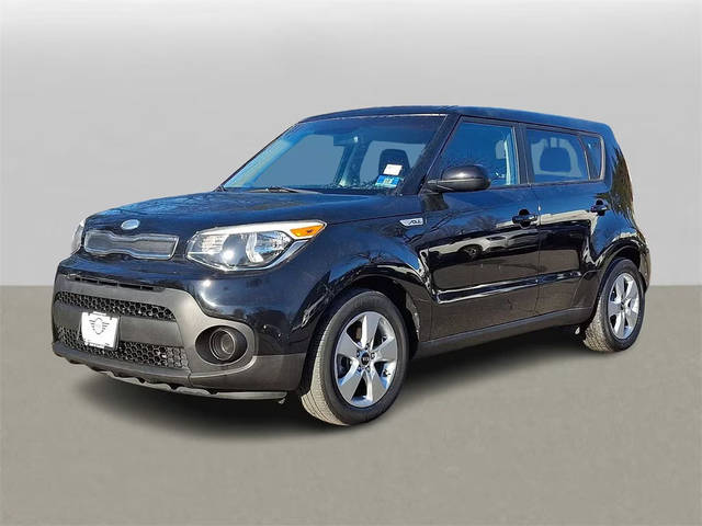 2017 Kia Soul Base FWD photo
