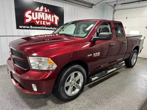 2017 Ram 1500 Express 4WD photo