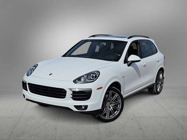 2018 Porsche Cayenne S Platinum Edition E-Hybrid AWD photo