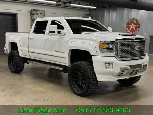 2017 GMC Sierra 3500HD Denali 4WD photo