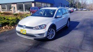 2017 Volkswagen Golf Alltrack S AWD photo